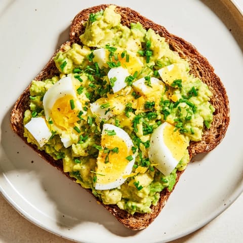 Avocado Egg Smash Toast
